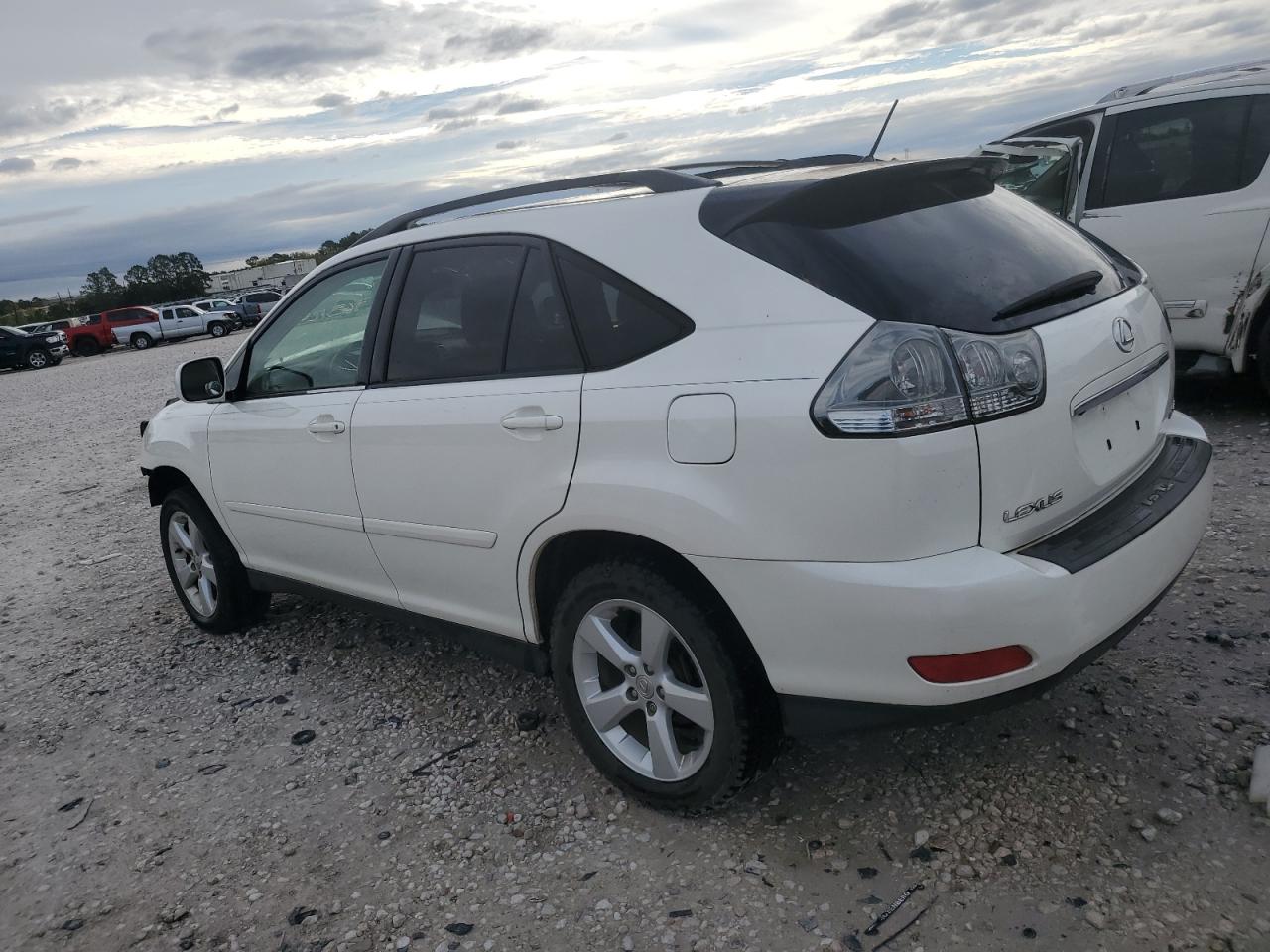 Image 2 of 2005 LEXUS RX 330 2005 with VIN JTJGA31U250047467