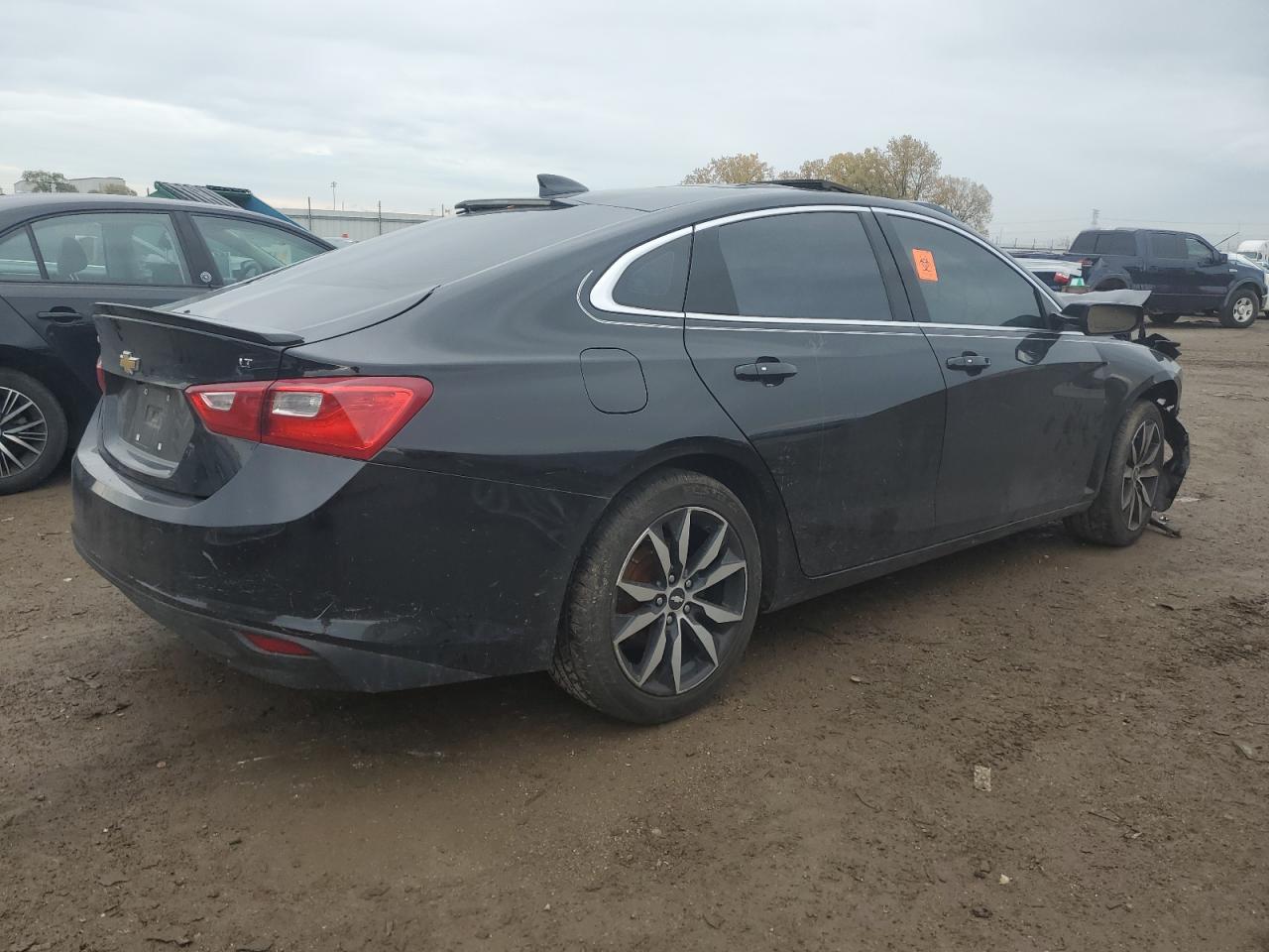 Изображение 3 2017 CHEVROLET MALIBU LT 2017 с VIN 1G1ZE5ST1HF248580
