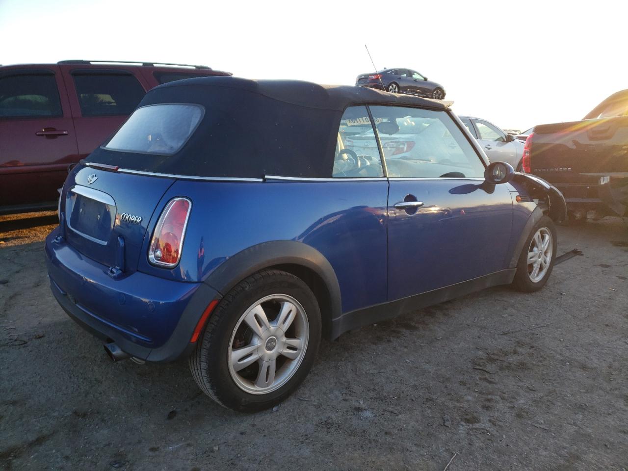 Image 3 of 2005 MINI COOPER  2005 with VIN WMWRF33565TG12899