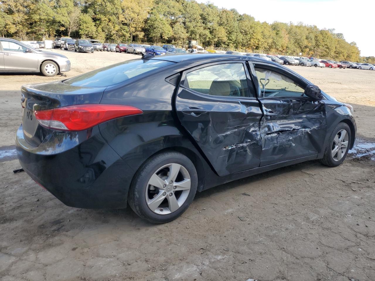 Image 3 of 2013 HYUNDAI ELANTRA GLS 2013 with VIN 5NPDH4AE5DH435665