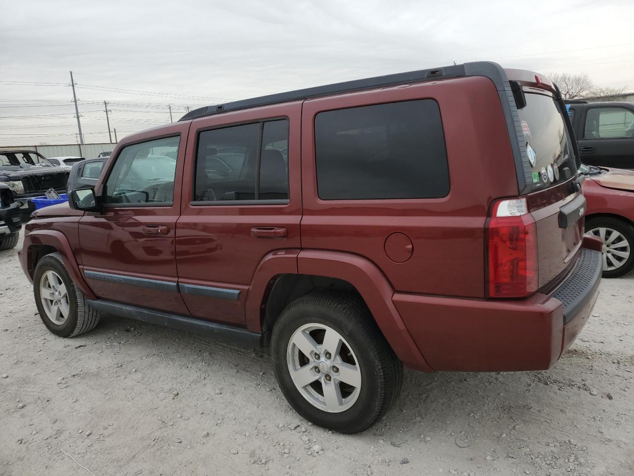 Obraz 2 z 2008 JEEP COMMANDER SPORT 2008 z VIN 1J8HH48K48C182975