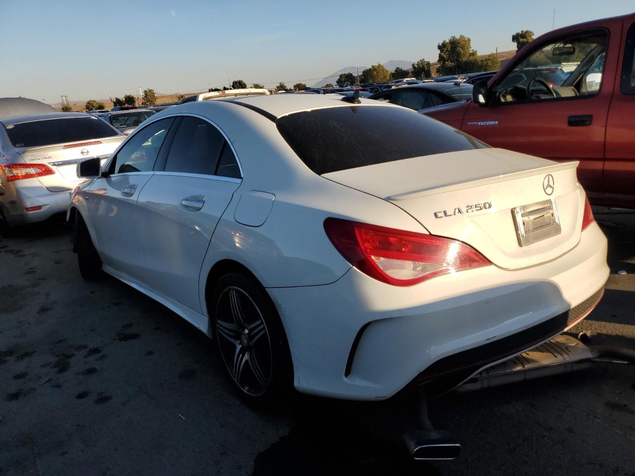 Image 2 of 2015 MERCEDES-BENZ CLA 250 4MATIC 2015 with VIN WDDSJ4GB1FN195807