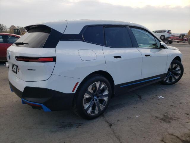 Obraz 3 z 2024 BMW IX XDRIVE50 2024 z VIN WB523CF07RCN84705