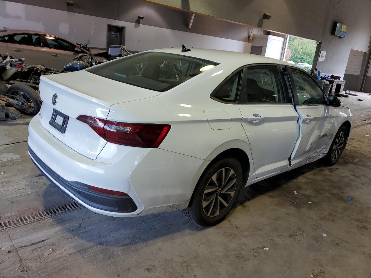 Изображение 3 2023 VOLKSWAGEN JETTA S 2023 с VIN 3VW4M7BU3PM038471
