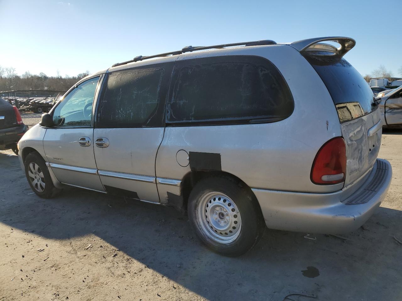 Image 2 of 2000 DODGE GRAND CARAVAN SE 2000 with VIN 2B4GP44G0YR534610