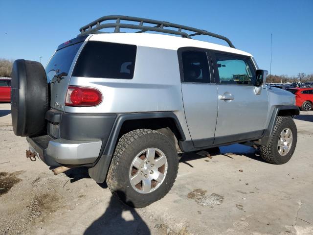 Изображение 3 2007 TOYOTA FJ CRUISER  2007 с VIN JTEBU11F670068847