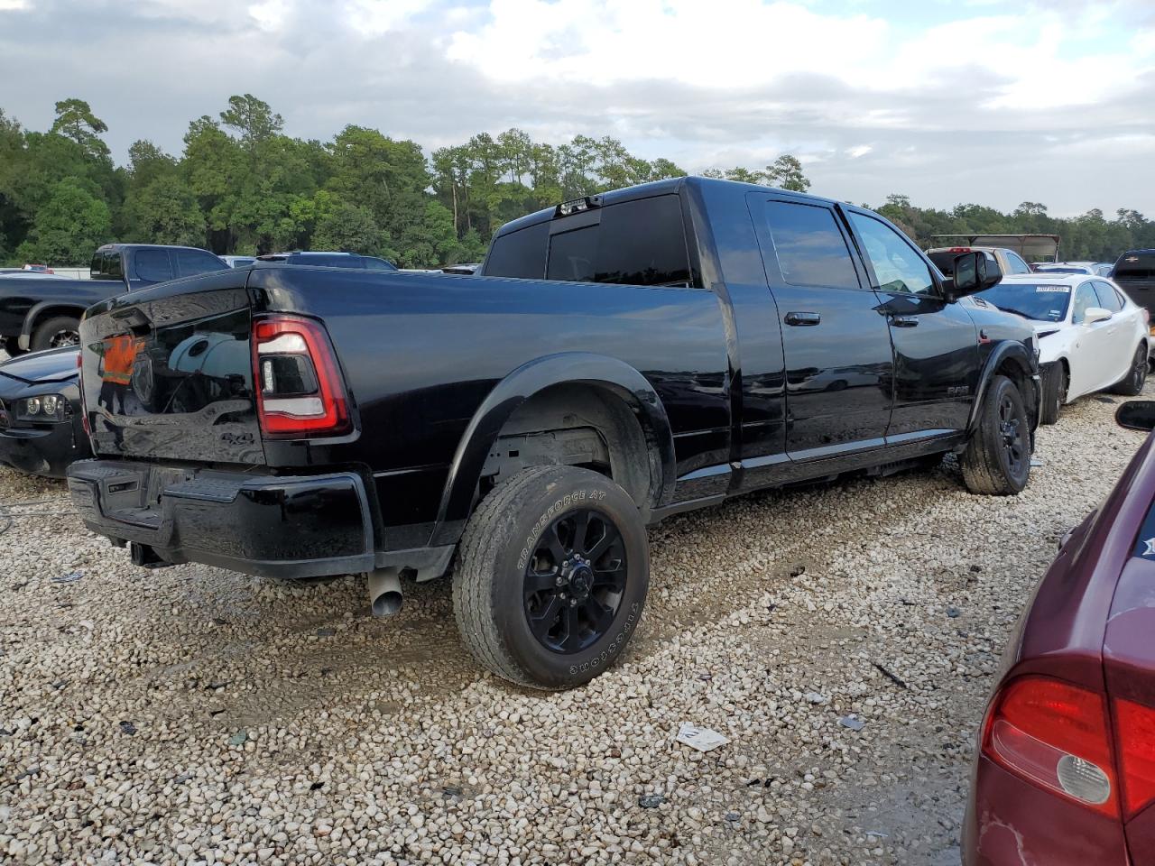 Image 3 of 2022 RAM 2500 LARAMIE 2022 with VIN 3C6UR5NL7NG326878