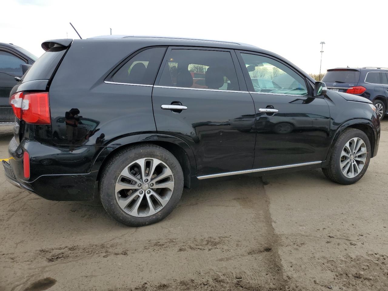 Obraz 3 z 2015 KIA SORENTO SX 2015 z VIN 5XYKWDA76FG588340