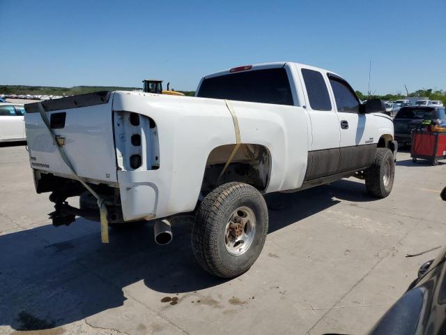 Image 3 of 2005 CHEVROLET SILVERADO K2500 HEAVY DUTY 2005 with VIN 1GCHK292X5E132190
