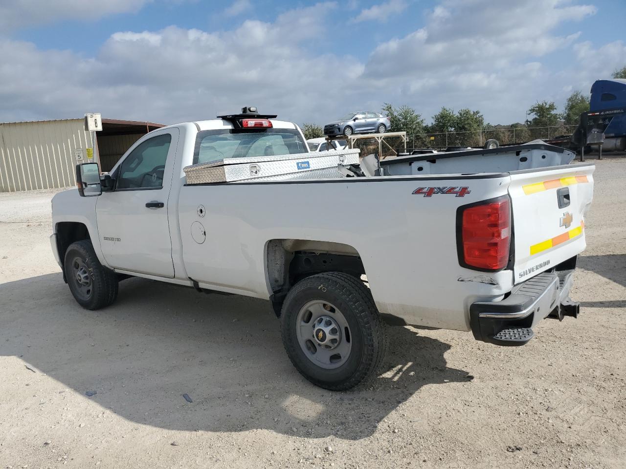 Obraz 2 z 2017 CHEVROLET SILVERADO K2500 HEAVY DUTY 2017 z VIN 1GC0KUEGXHZ320537