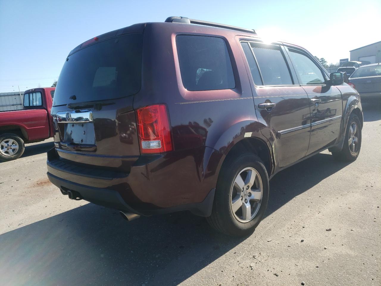 Image 3 of 2010 HONDA PILOT EX 2010 with VIN 5FNYF3H44AB016084