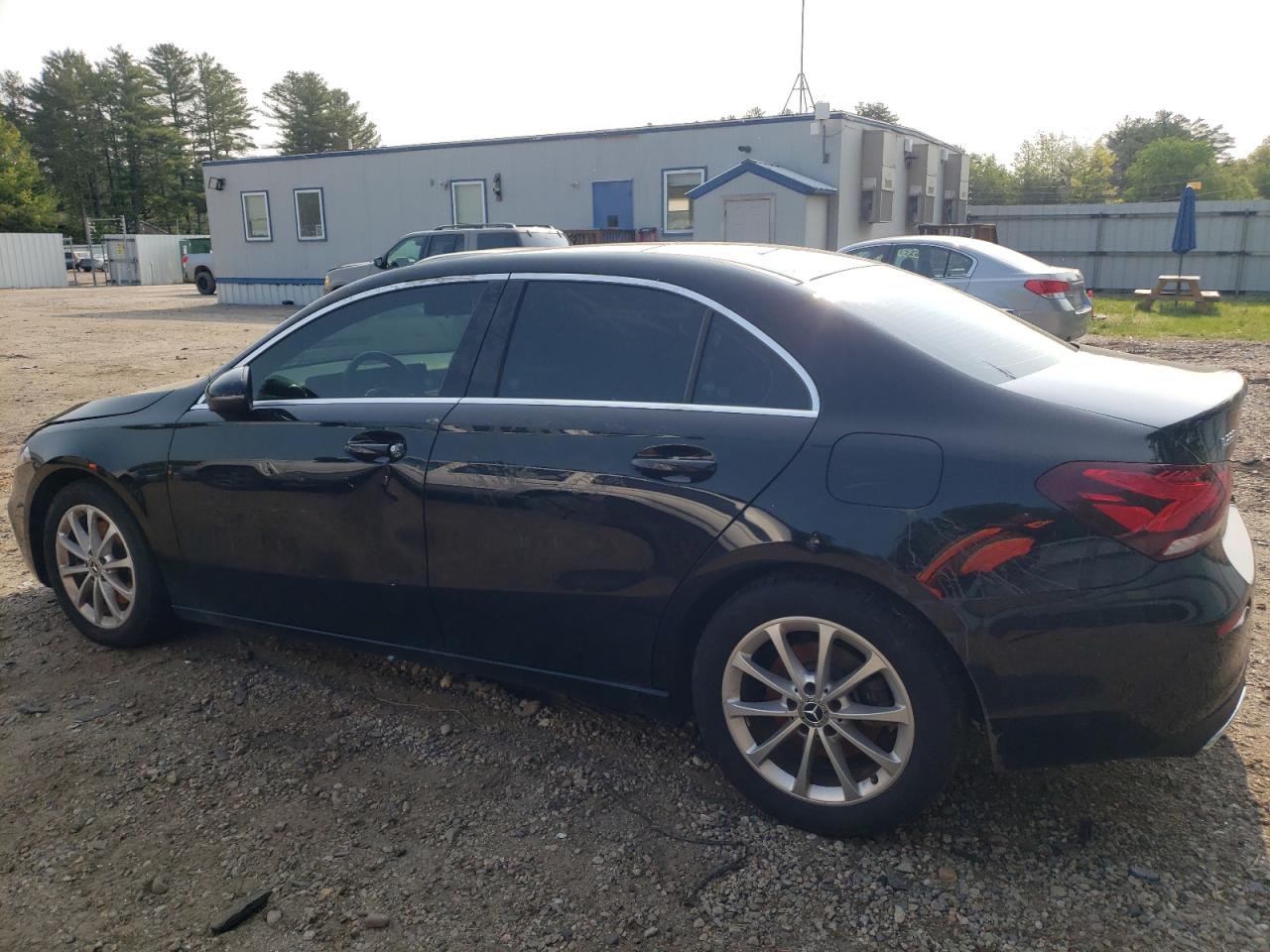 Obraz 2 z 2019 MERCEDES-BENZ A 220 2019 z VIN WDD3G4EB4KW018470