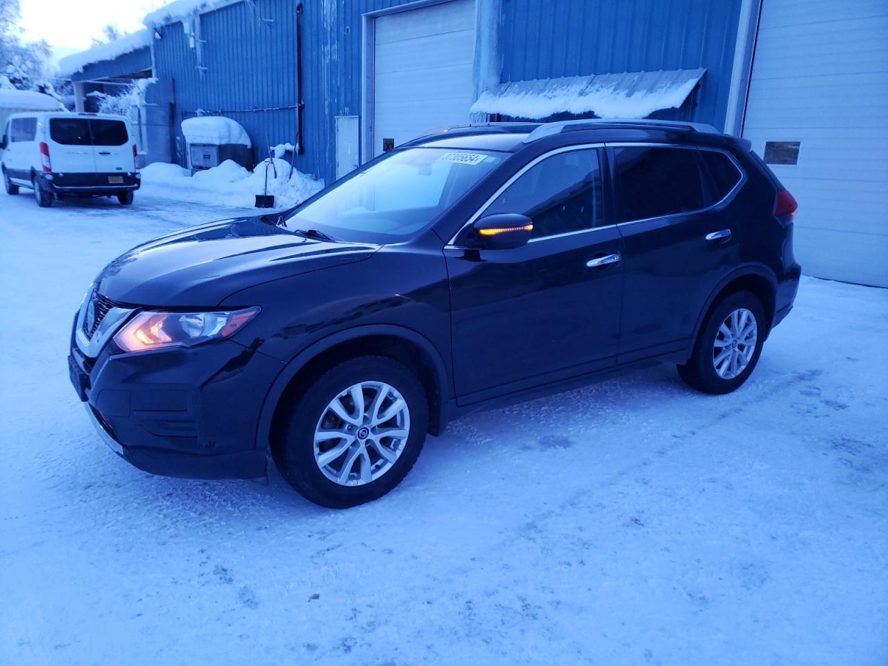 Obraz 1 z 2018 NISSAN ROGUE S 2018 z VIN JN8AT2MV5JW306742