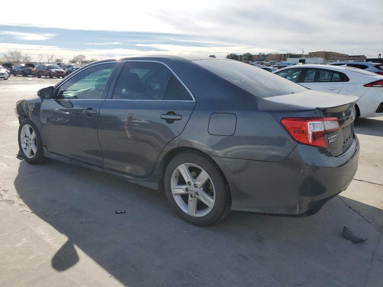Изображение 2 2012 TOYOTA CAMRY BASE 2012 с VIN 4T1BF1FK6CU596374