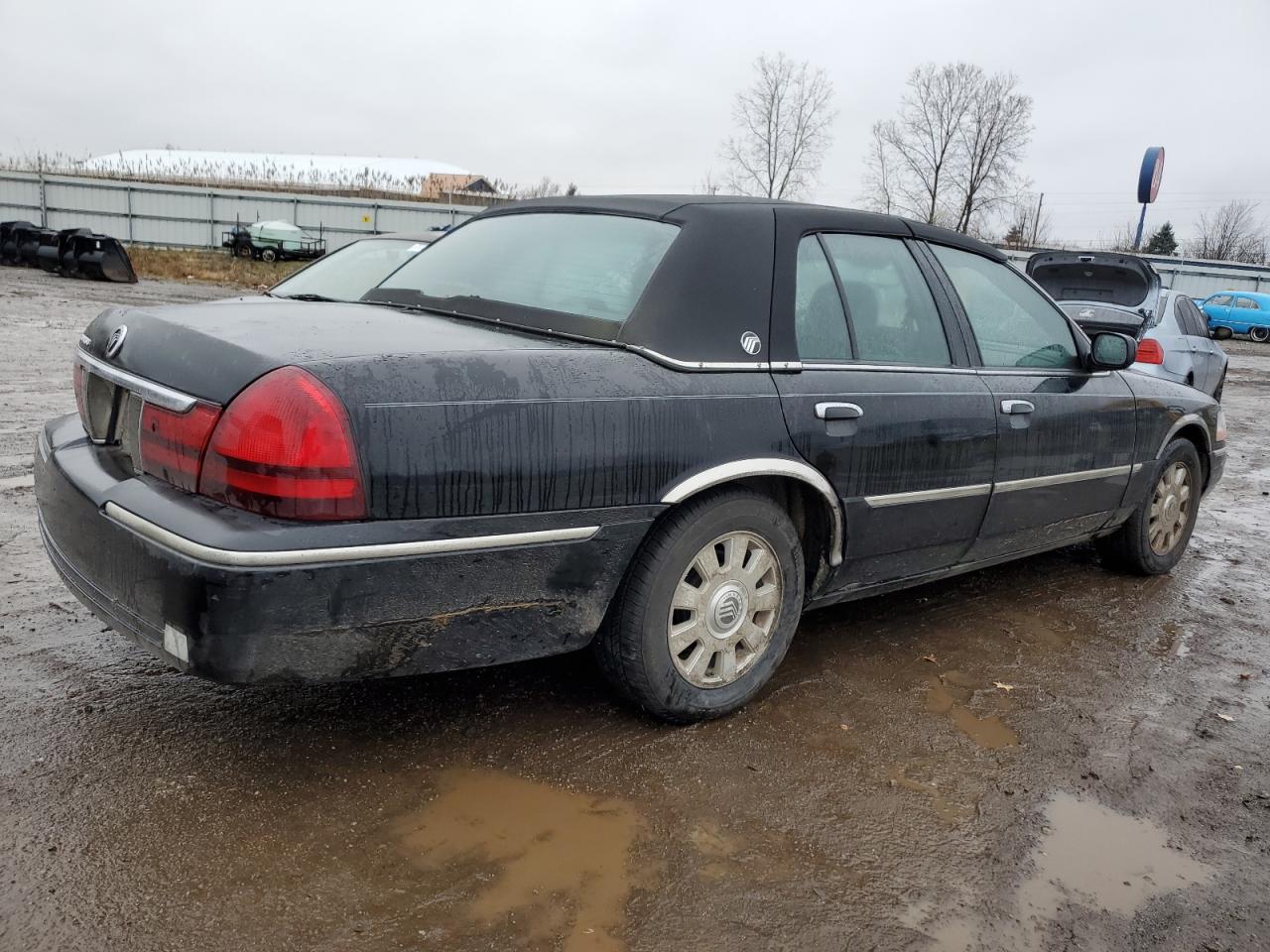 Obraz 3 z 2004 MERCURY GRAND MARQUIS LS 2004 z VIN 2MEFM75W44X681287