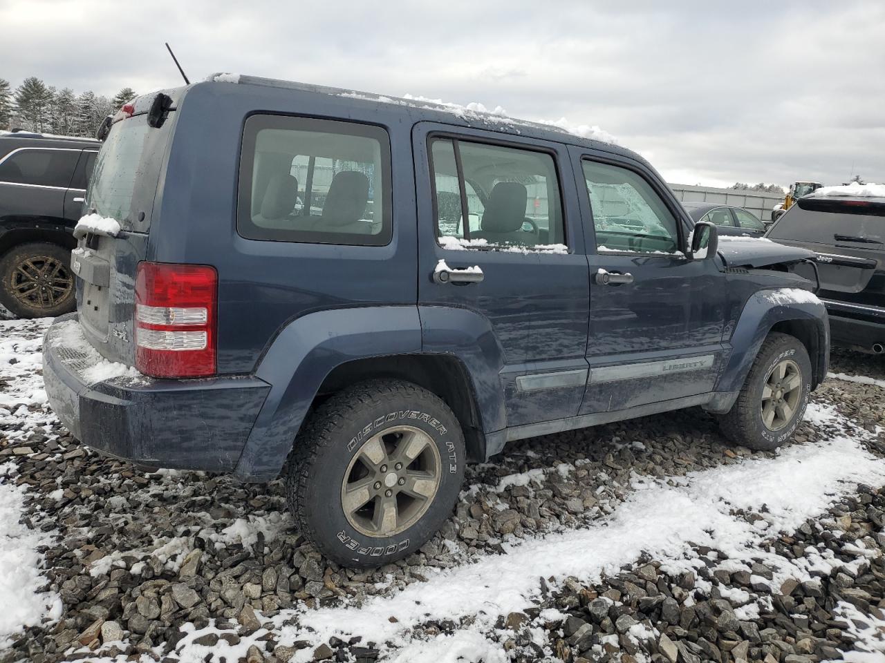 Image 3 of 2008 JEEP LIBERTY SPORT 2008 with VIN 1J8GN28K28W184411