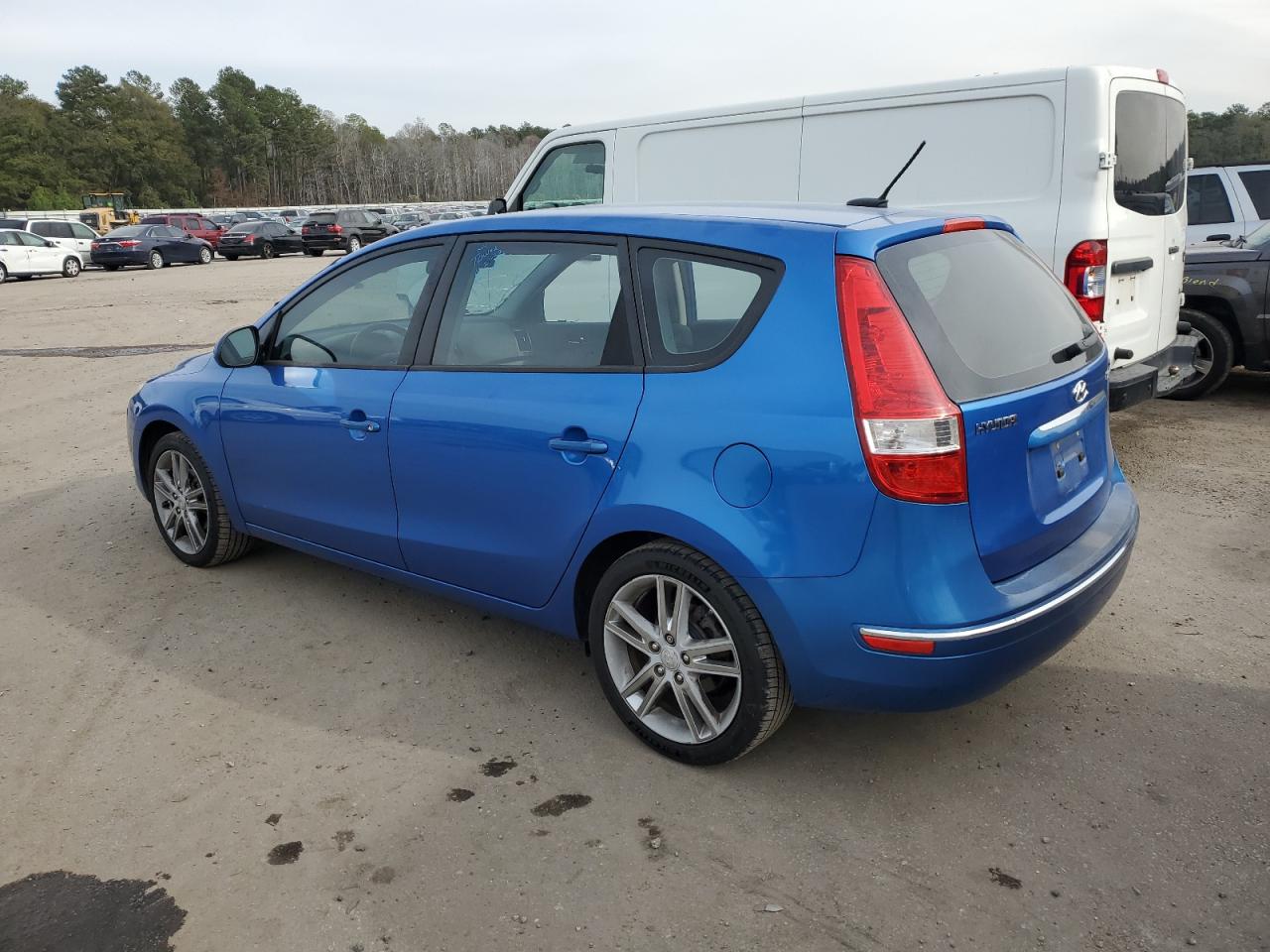 Изображение 2 2009 HYUNDAI ELANTRA TOURING  2009 с VIN KMHDC86E09U041952