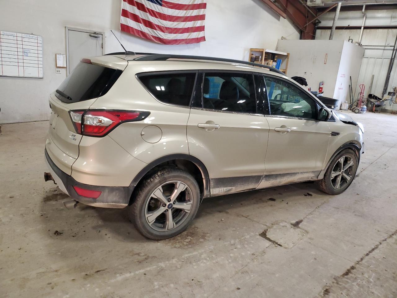 Image 3 of 2017 FORD ESCAPE SE 2017 with VIN 1FMCU9G91HUA50464