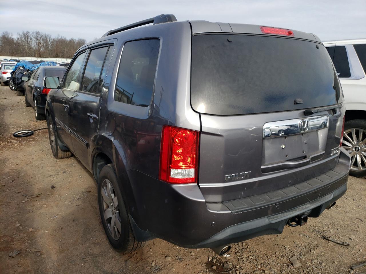 Image 2 of 2014 HONDA PILOT TOURING 2014 with VIN 5FNYF4H97EB027197