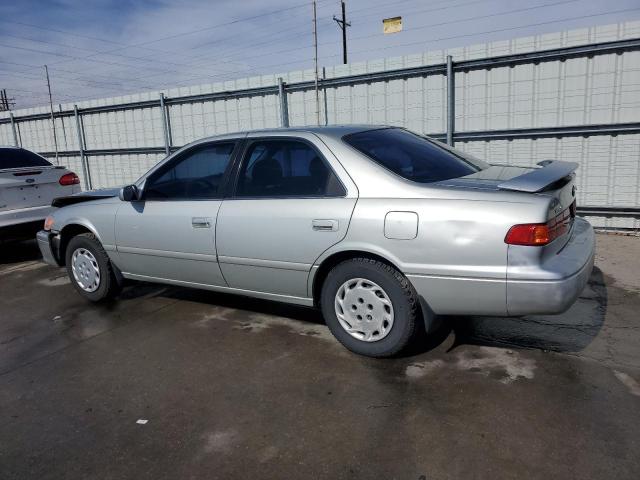 Image 2 of 2000 TOYOTA CAMRY CE 2000 with VIN 4T1BG22K2YU668381