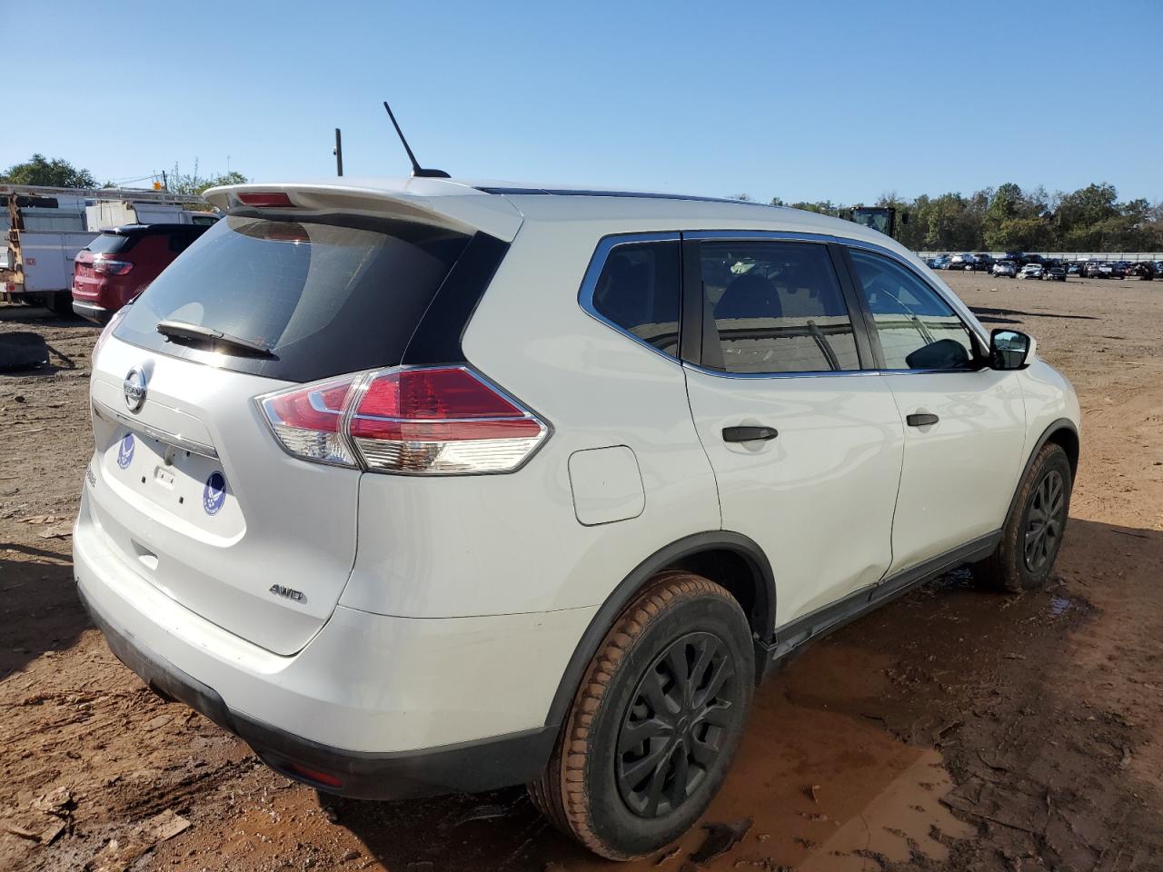 Изображение 3 Nissan Rogue S 2016 с VIN KNMAT2MV3GP685805