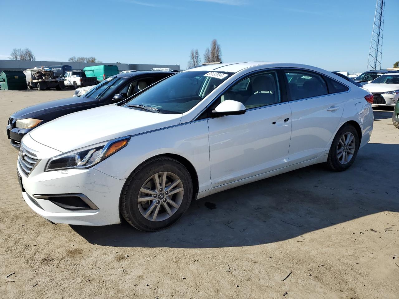 Obraz 1 z 2016 HYUNDAI SONATA SE 2016 z VIN 5NPE24AF1GH393692