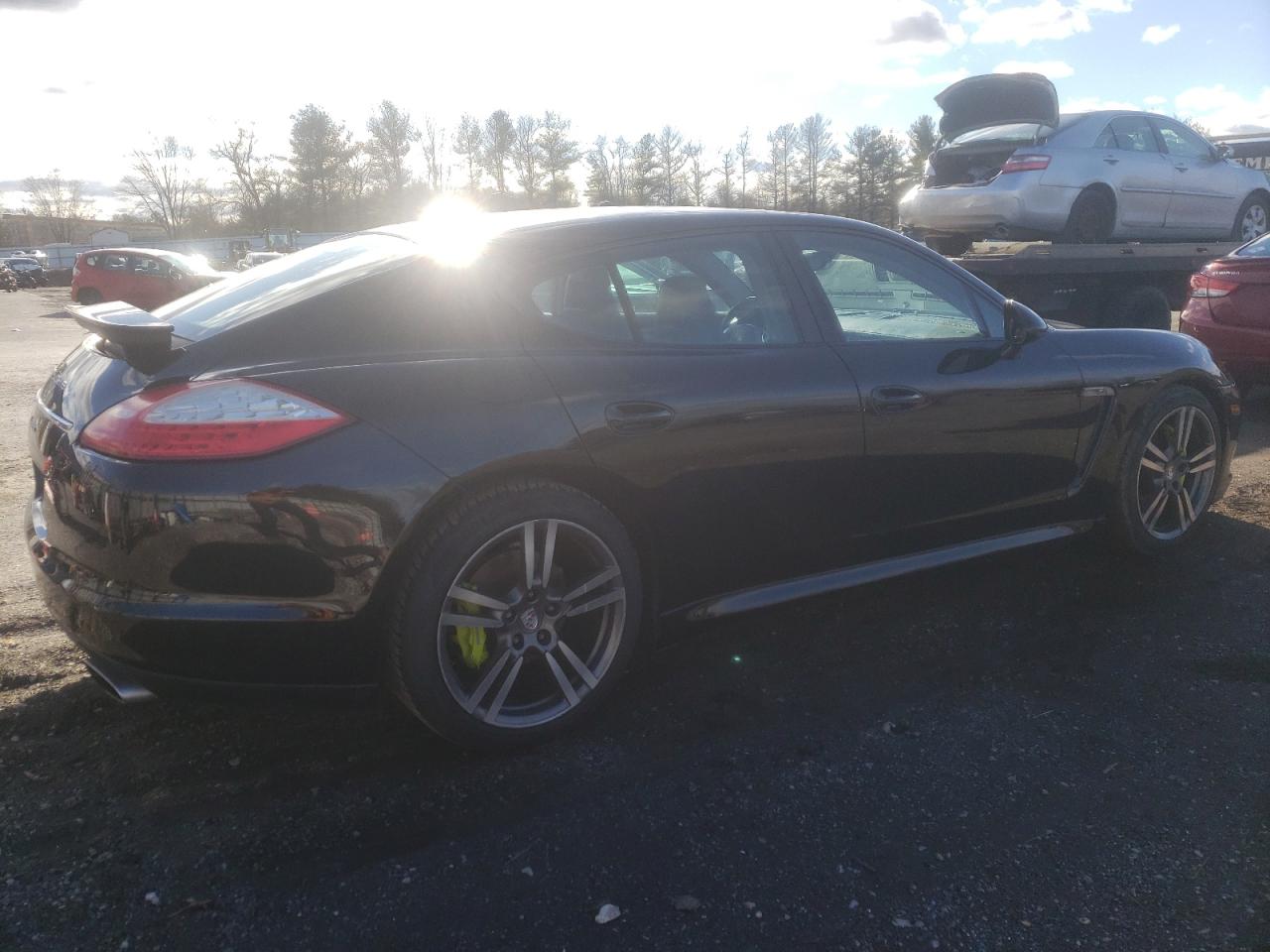 Image 3 of 2011 PORSCHE PANAMERA 2 2011 with VIN WP0AA2A79BL010665