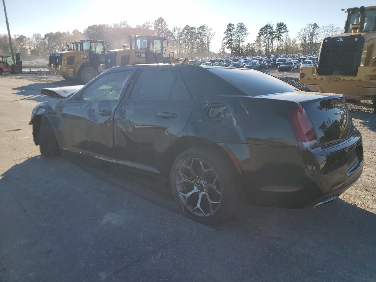 Изображение 2 2017 CHRYSLER 300 S 2017 с VIN 2C3CCABG6HH662567