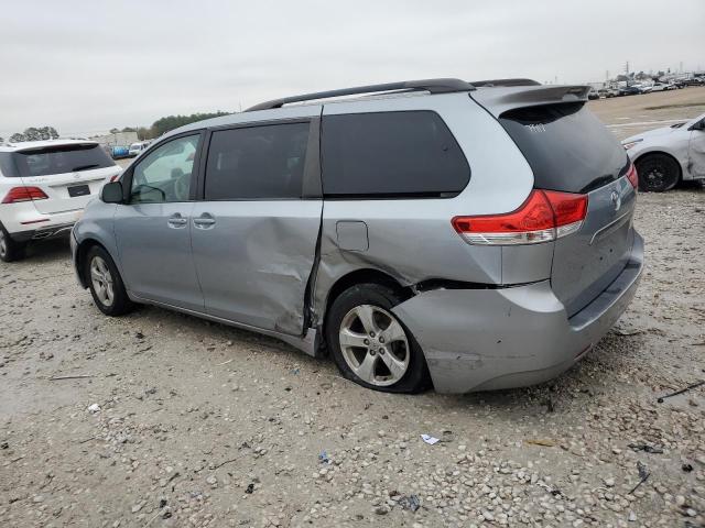 Obraz 2 z 2014 TOYOTA SIENNA LE 2014 z VIN 5TDKK3DC5ES526587