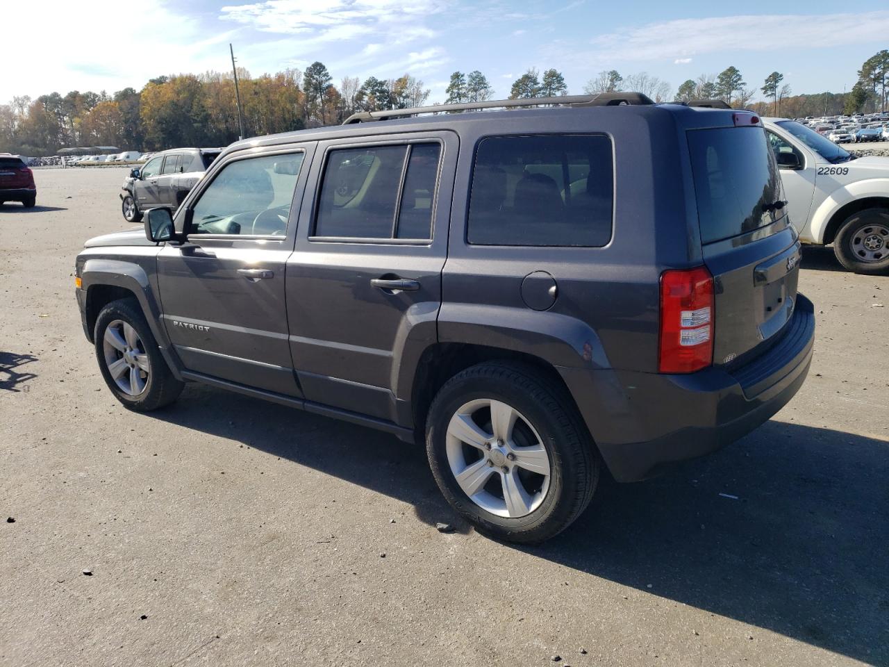 Obraz 2 z 2016 JEEP PATRIOT SPORT 2016 z VIN 1C4NJPBB3GD536471