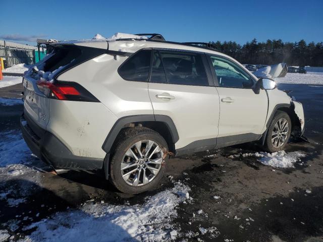 Изображение 3 2021 TOYOTA RAV4 XLE PREMIUM 2021 с VIN 2T3A1RFV2MW161072