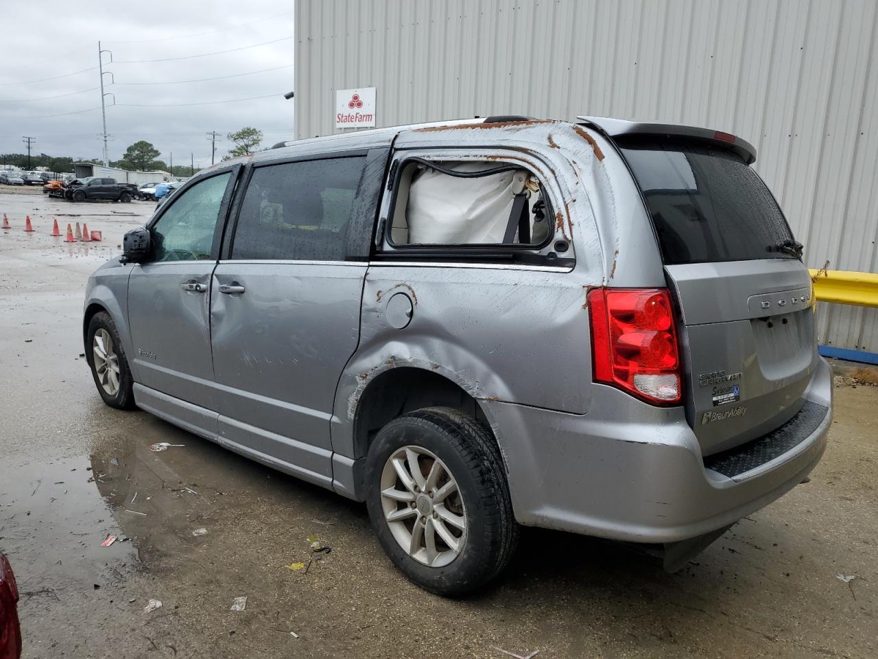 Изображение 2 2019 DODGE GRAND CARAVAN SXT 2019 с VIN 2C4RDGCG1KR743689