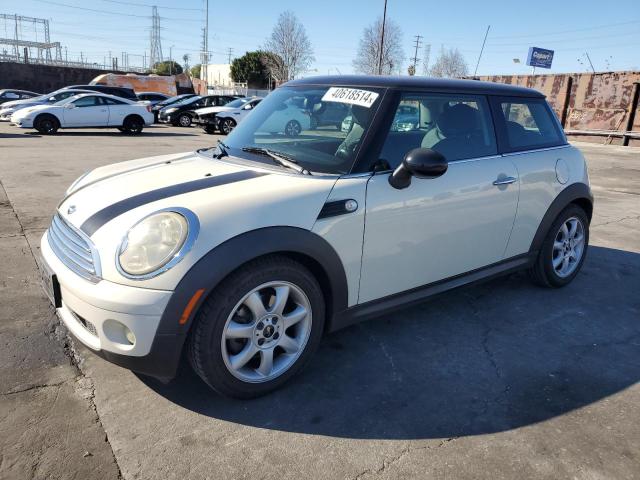 Obraz 1 z 2009 MINI COOPER  2009 z VIN WMWMF33589TU73646