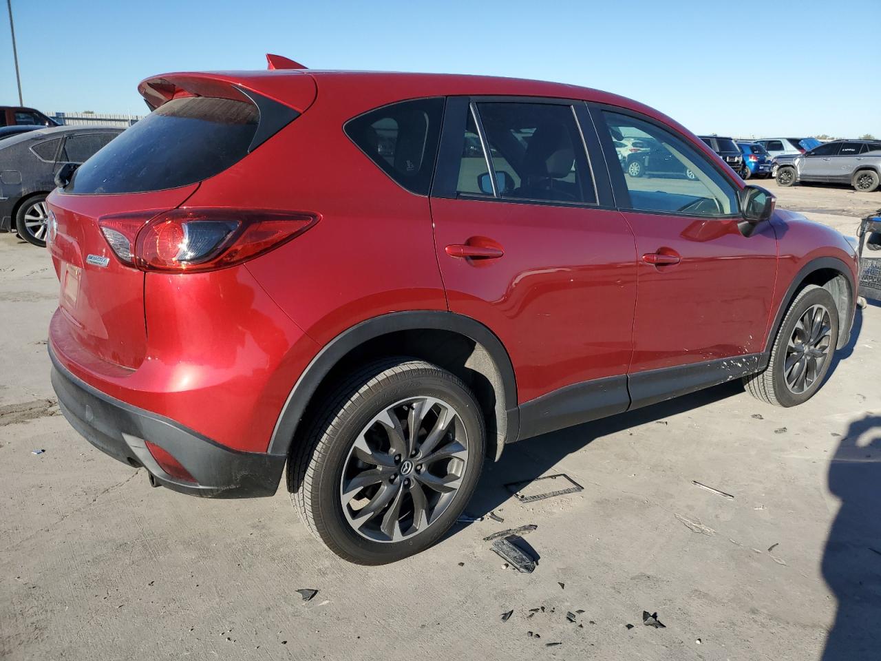 Obraz 3 z 2016 MAZDA CX-5 GT 2016 z VIN JM3KE2DY9G0823081