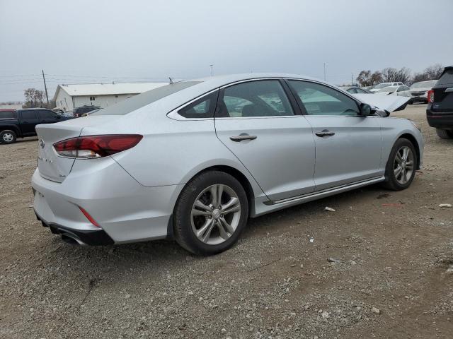 Image 3 of 2019 HYUNDAI SONATA LIMITED 2019 with VIN 5NPE34AF2KH821274