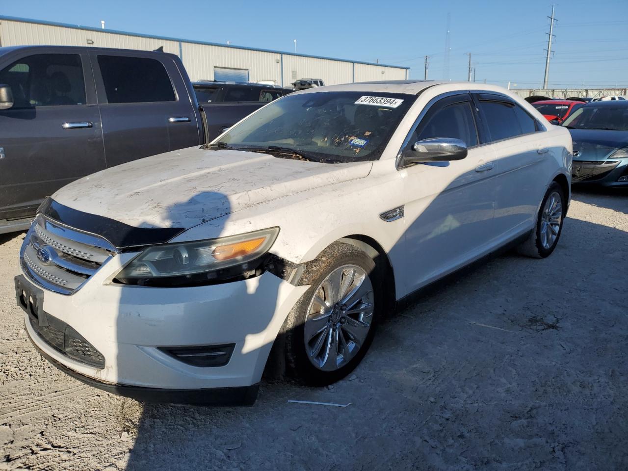 Image 1 of 2011 FORD TAURUS LIMITED 2011 with VIN 1FAHP2FW8BG136480