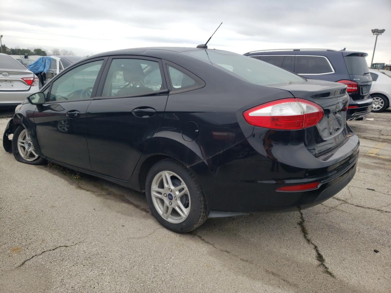 Obraz 2 z Ford Fiesta Se 2018 z VIN 3FADP4BJ4JM108071