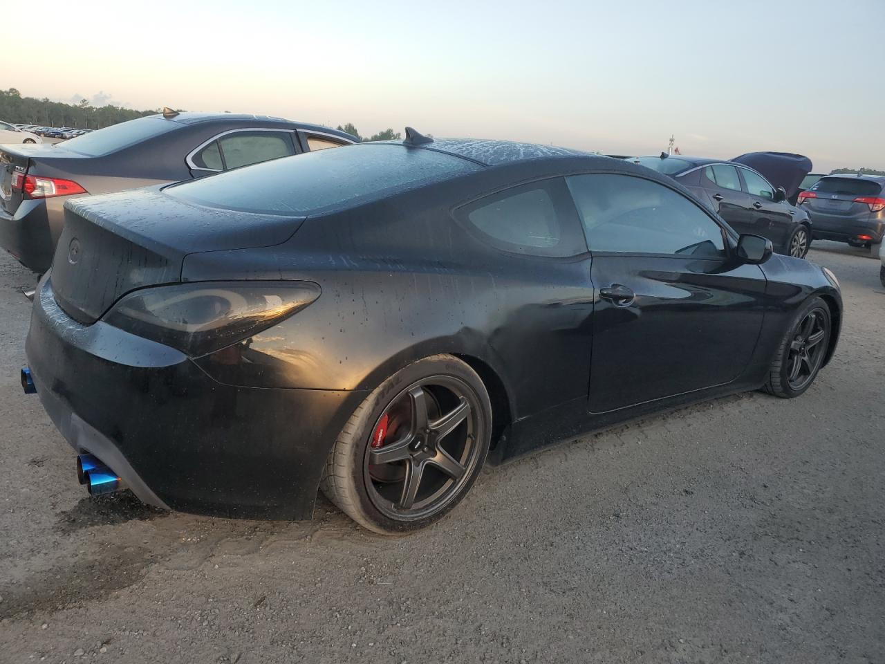 Obraz 3 z 2011 HYUNDAI GENESIS COUPE 3.8L 2011 z VIN KMHHU6KH4BU063140