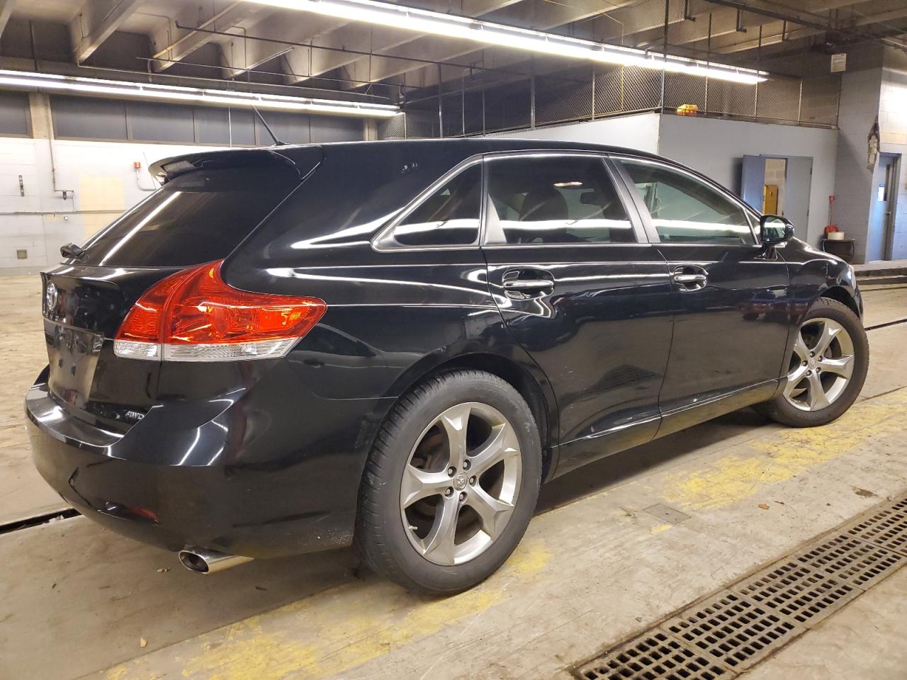 Image 3 of 2010 TOYOTA VENZA  2010 with VIN 4T3BK3BB4AU031848