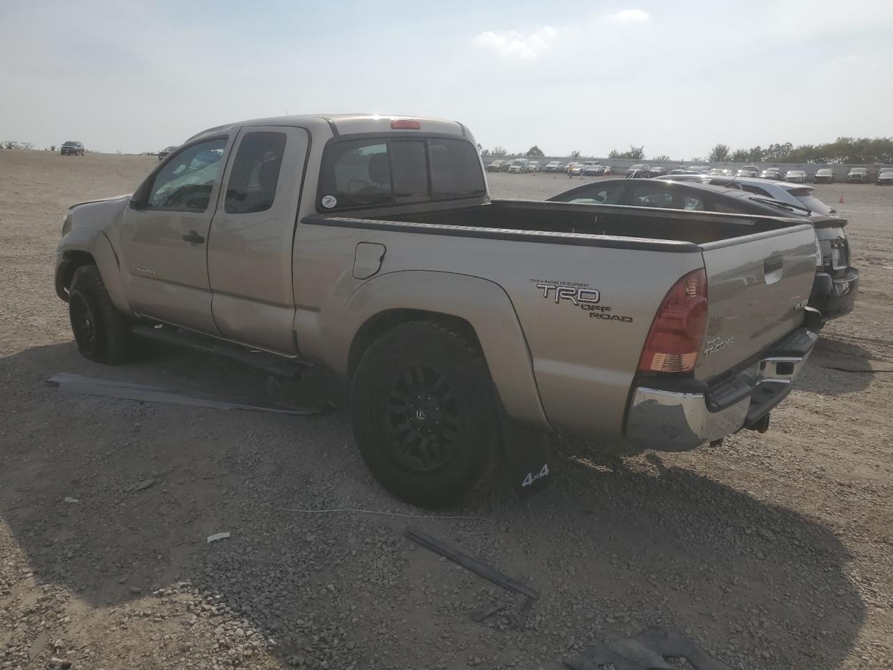 Image 2 of Toyota Tacoma Access Cab 2008 with VIN 5TEUU42N98Z555367