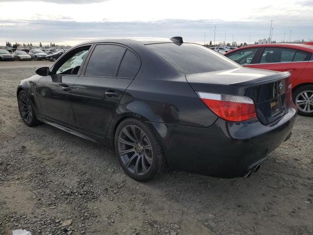 Obraz 2 z 2006 BMW M5  2006 z VIN WBSNB93586B583659