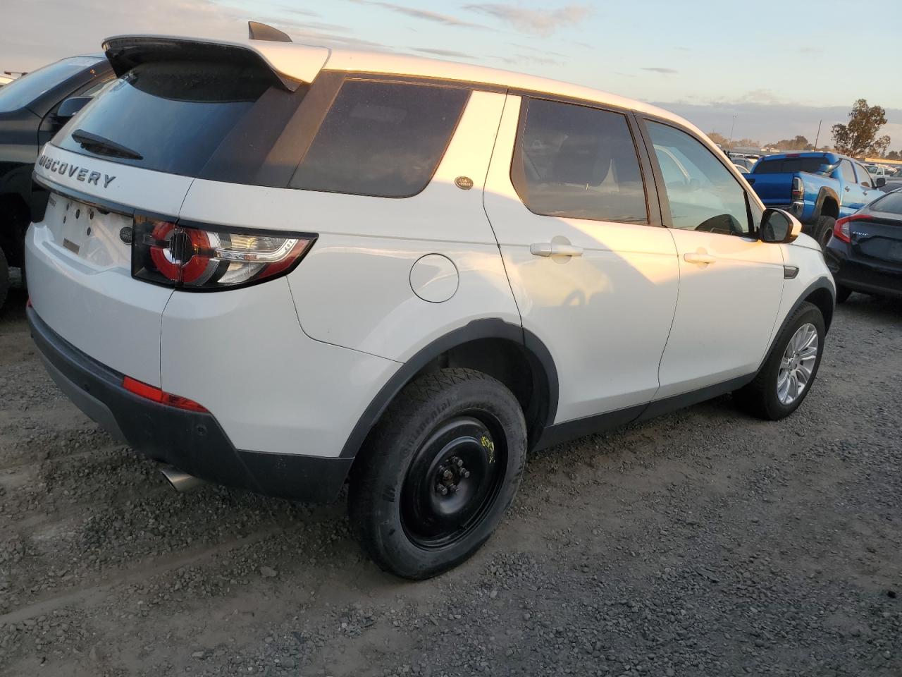 Obraz 3 z 2018 LAND ROVER DISCOVERY SPORT SE 2018 z VIN SALCP2RX4JH728288