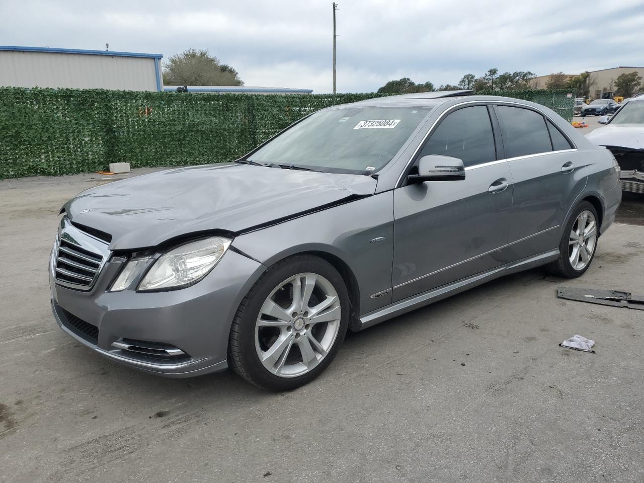 Obraz 1 z 2012 MERCEDES-BENZ E 350 2012 z VIN WDDHF5KB2CA593829