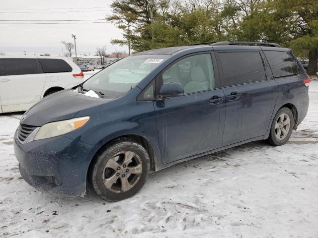 Изображение 2011 TOYOTA SIENNA LE 2011