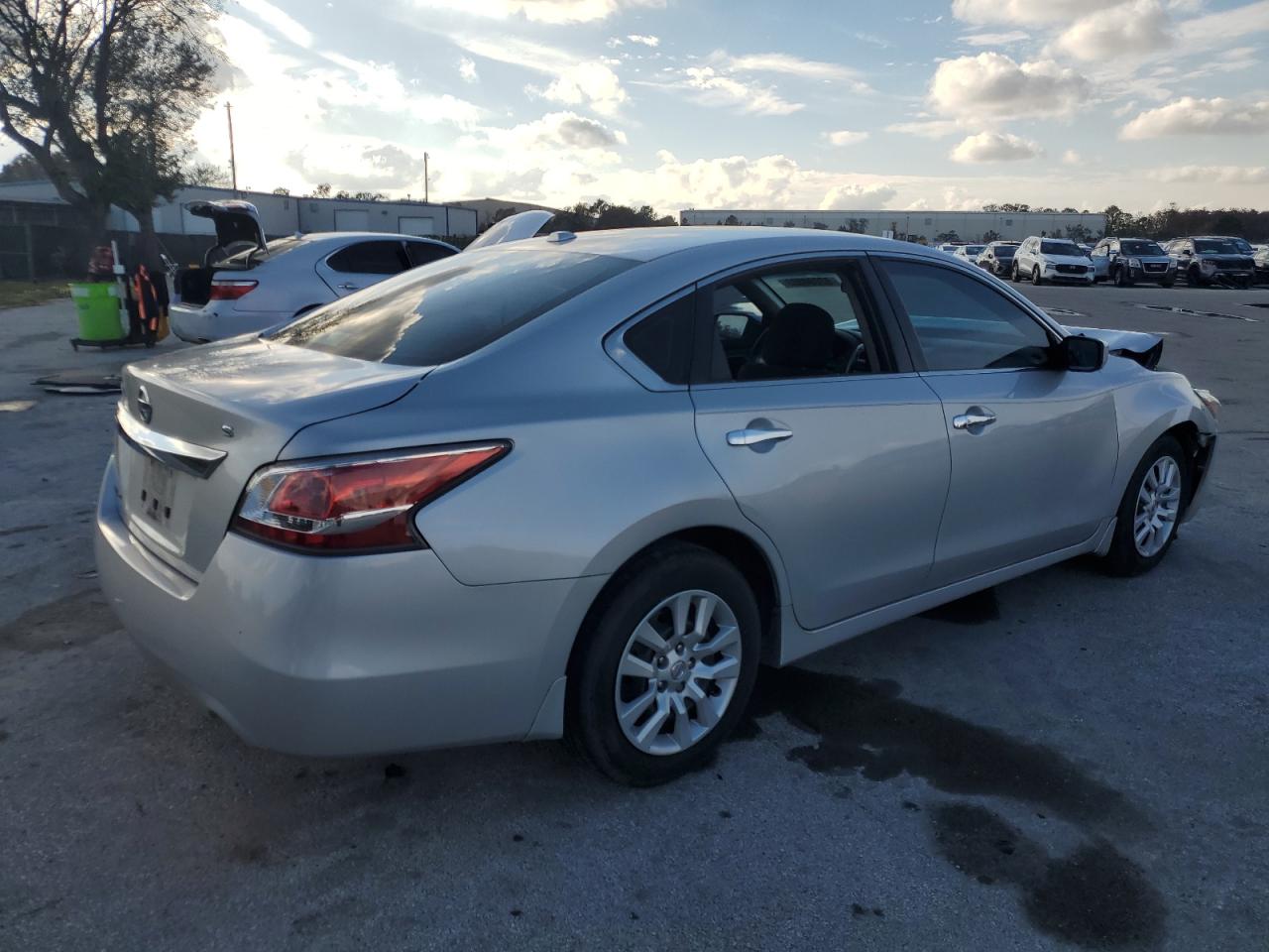 Изображение 3 2015 NISSAN ALTIMA 2.5 2015 с VIN 1N4AL3AP6FC209779
