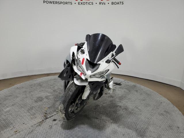 Image 2 of 2021 KAWASAKI ZX636 K 2021 with VIN JKBZXJH19MA008321