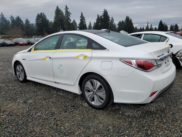 Image 2 of 2013 HYUNDAI SONATA HYBRID 2013 with VIN KMHEC4A47DA067339