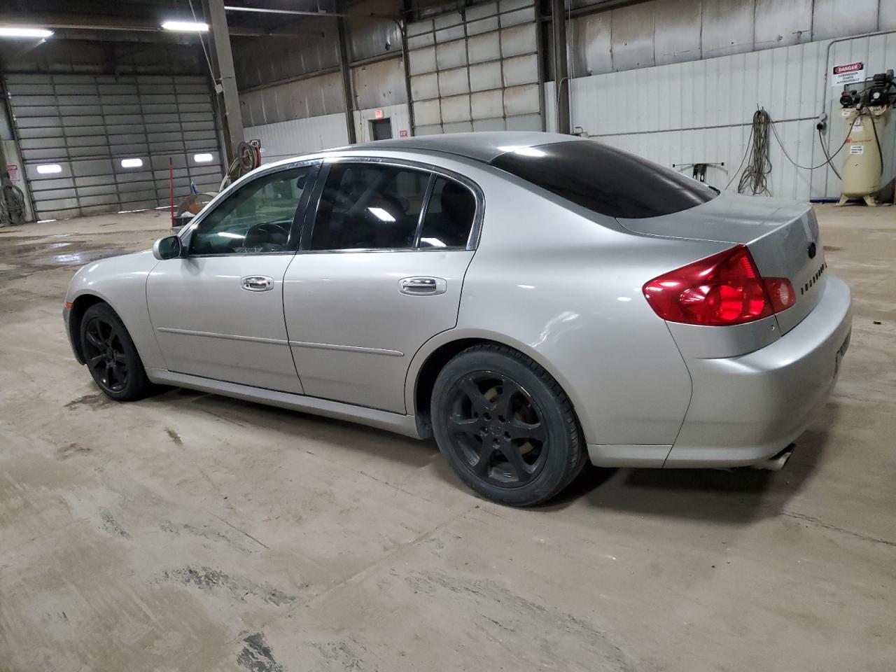 Image 2 of 2005 INFINITI G35  2005 with VIN JNKCV51F95M315392