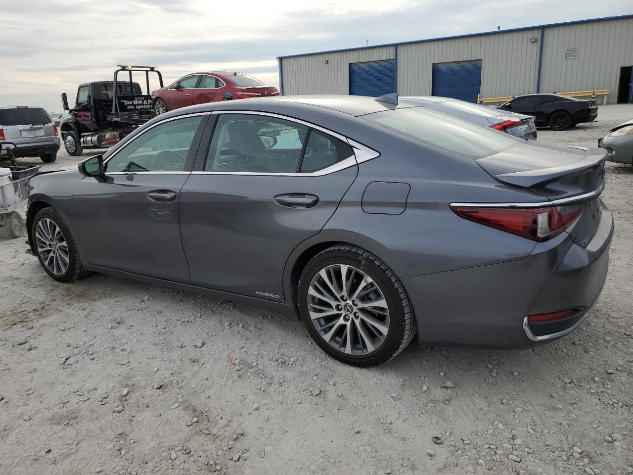 Изображение 2 2020 LEXUS ES 300H 2020 с VIN 58AD21B1XLU010981