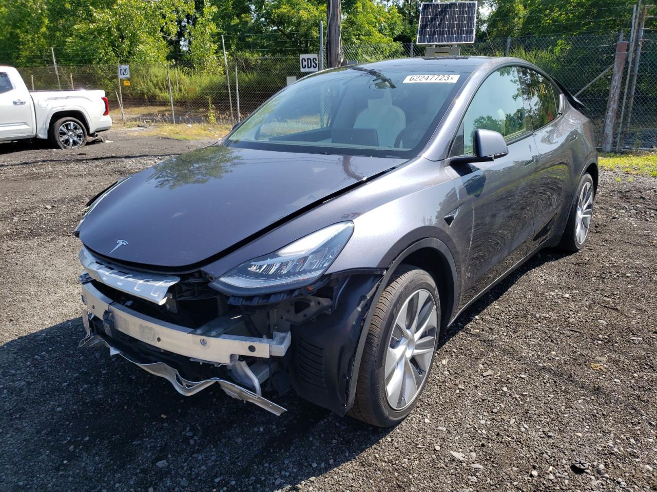 Изображение 1 Tesla Model Y 2021 с VIN 5YJYGDEE8MF103314